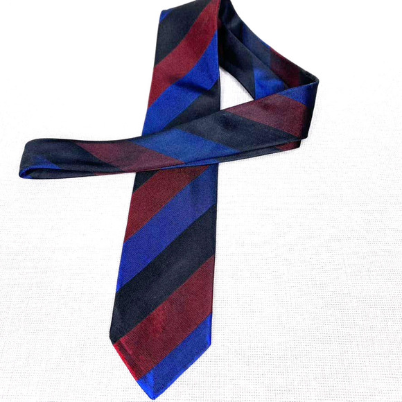 Vintage Brioni silk tie for B. Foreman Co.